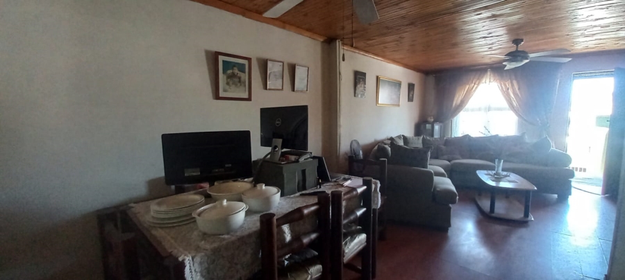 3 Bedroom Property for Sale in Wetton Western Cape